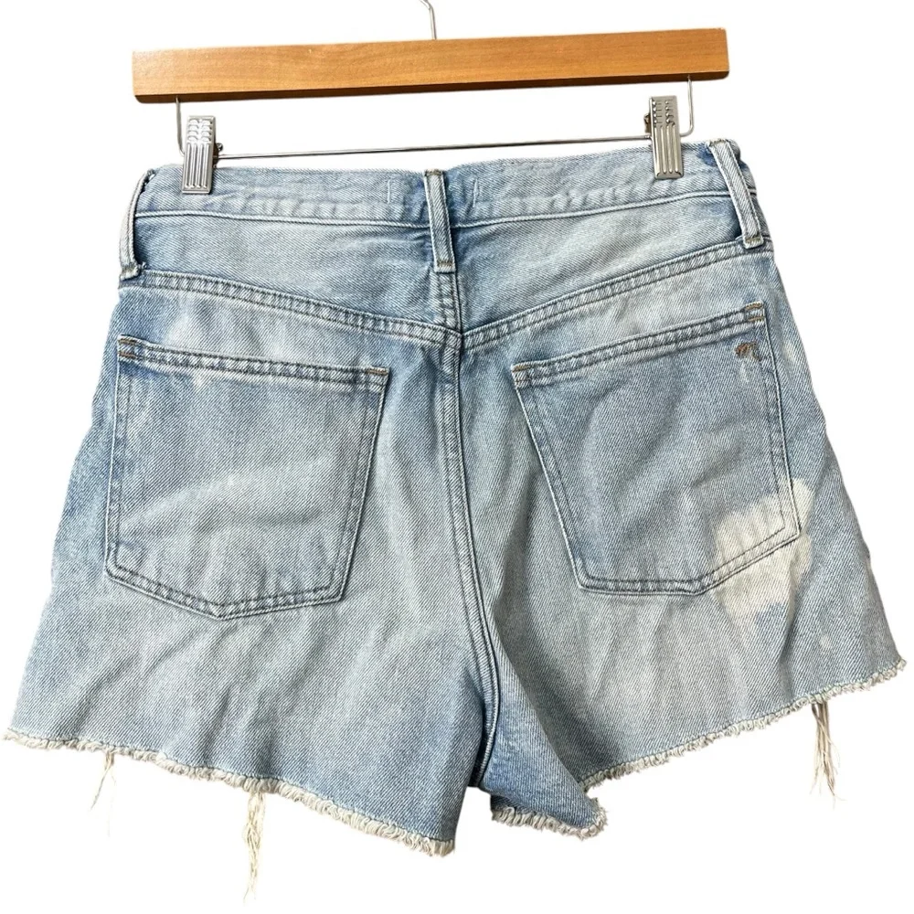 Madewell Light Wash Bleached Distressed Cut Off The Mom‎ Jean Short Size 27